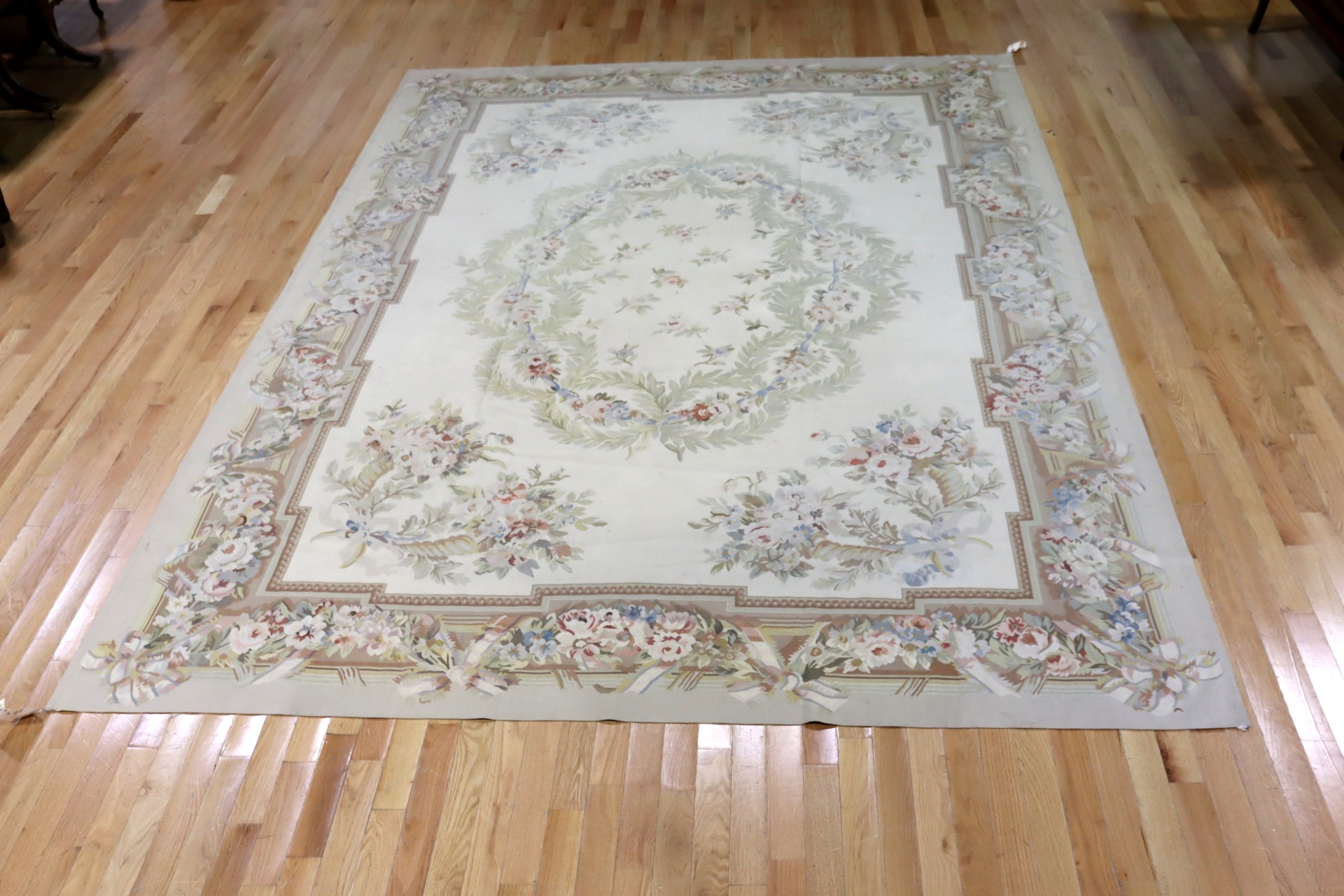 VINTAGE AND FINE AUBUSSON CARPET.