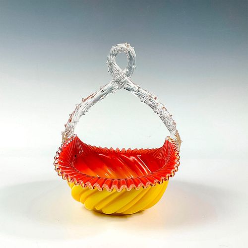VINTAGE ART GLASS BASKETBeautiful