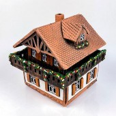 VINTAGE ART POTTERY COTTAGE TE