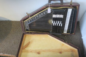 VINTAGE AUTOHARP MADE BY JIMMY