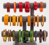 VINTAGE BAKELITE BANGLE BRACEL