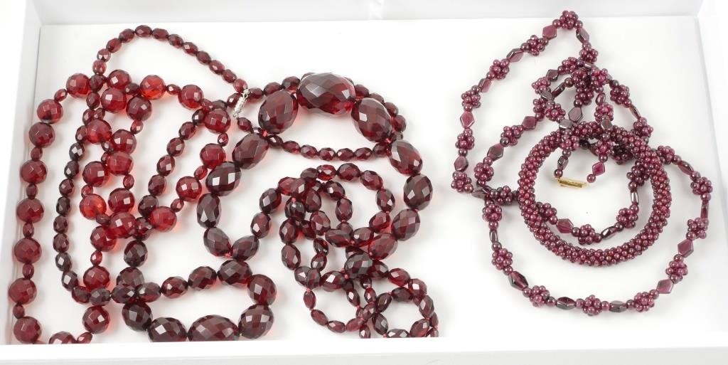 VINTAGE BEAD NECKLACES