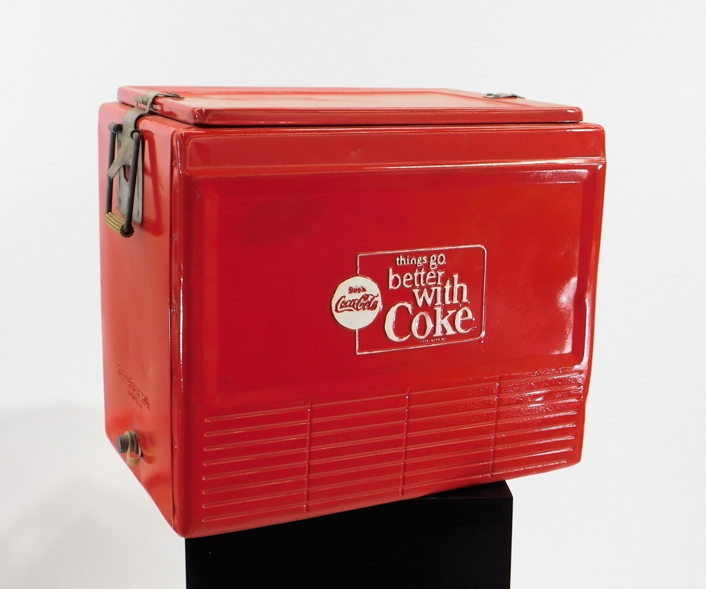 VINTAGE BETTER WITH COKE RED