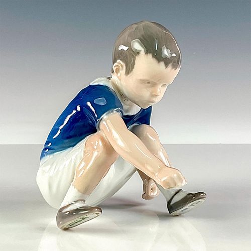VINTAGE BING & GRONDAHL FIGURINE,