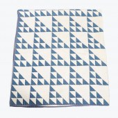 VINTAGE BLUE AND WHITE TRIANGL