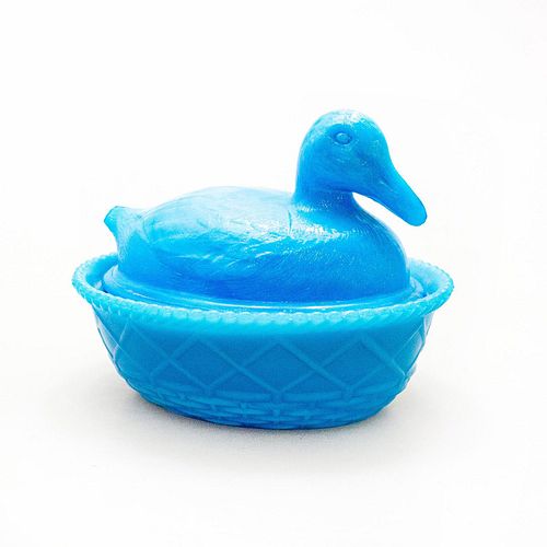 VINTAGE BLUE MILK GLASS COVERED