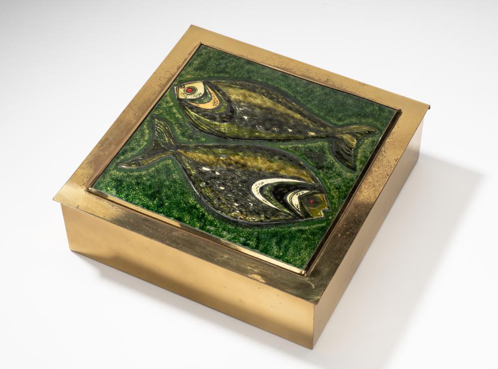 VINTAGE BRASS AND ENAMEL BOXVintage