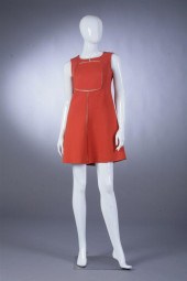 VINTAGE BURNT ORANGE WOOL DRES