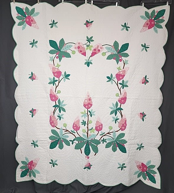 Vintage c1940s Chestnut Applique