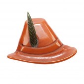 VINTAGE CARVED AMBER BUTTERSCO