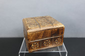 VINTAGE CARVED WOOD TRINKET BO