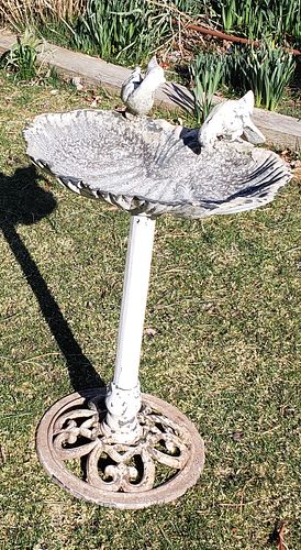 VINTAGE CAST ALUMINUM FIGURAL SHELL