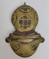 VINTAGE CAST BRONZE FIGURAL DE
