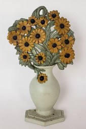 VINTAGE CAST IRON COSMOS FIGUR