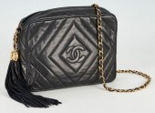 VINTAGE CHANEL BLACK QUILTED L