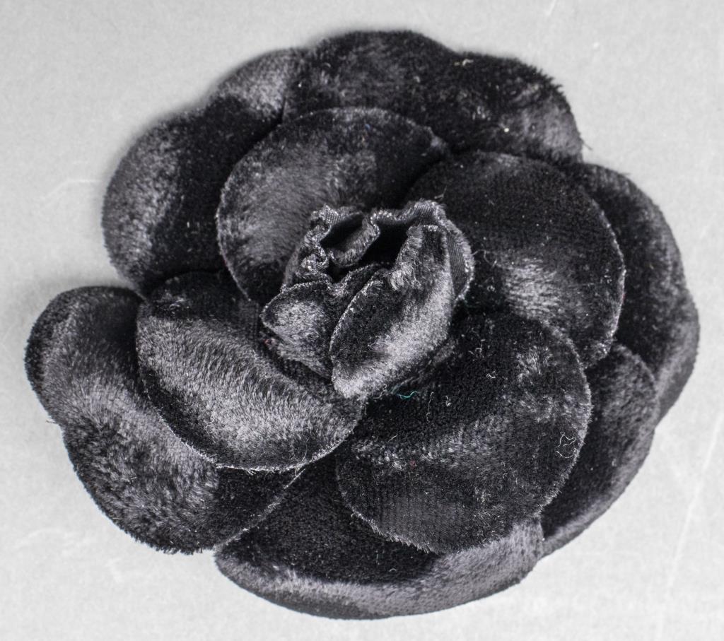 VINTAGE CHANEL BLACK VELVET