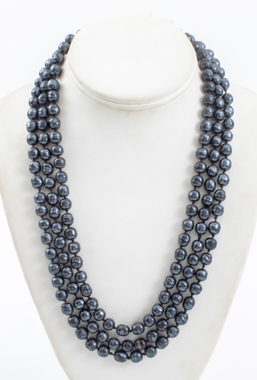 VINTAGE CHANEL FAUX BAROQUE PEARL