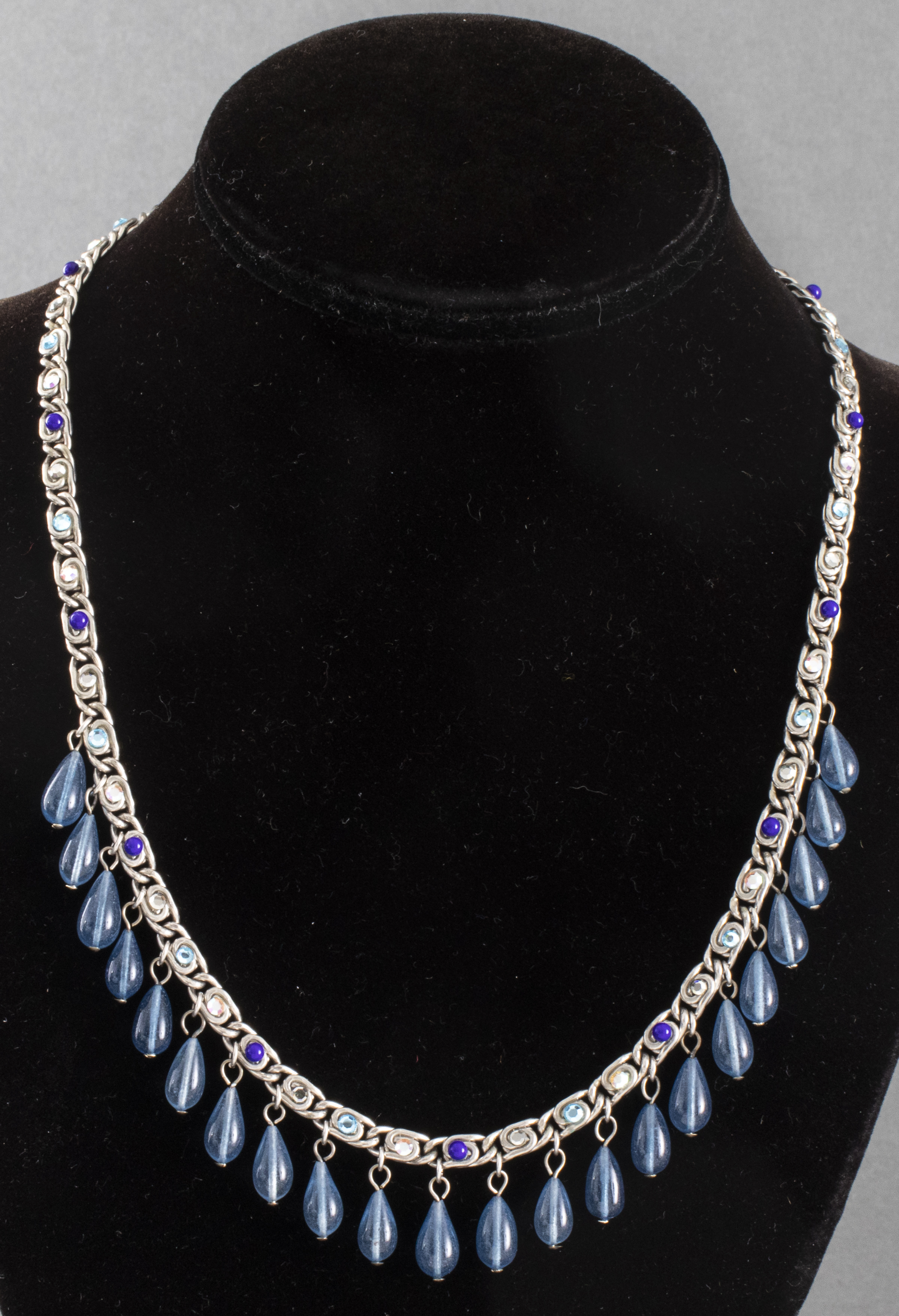 VINTAGE CHANEL GRIPOIX & CHAIN-LINK