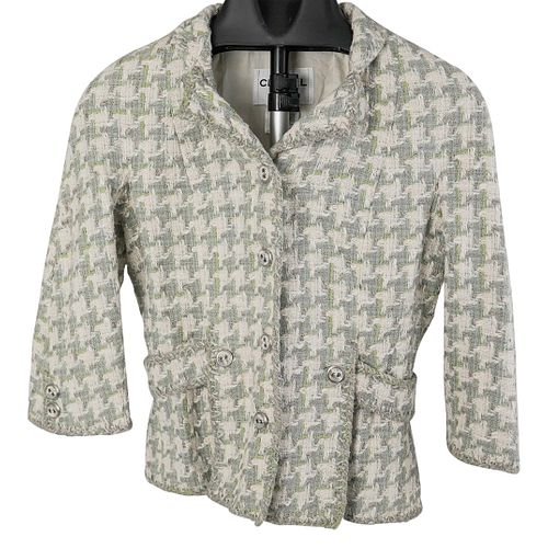 VINTAGE CHANEL TWEED JACKET