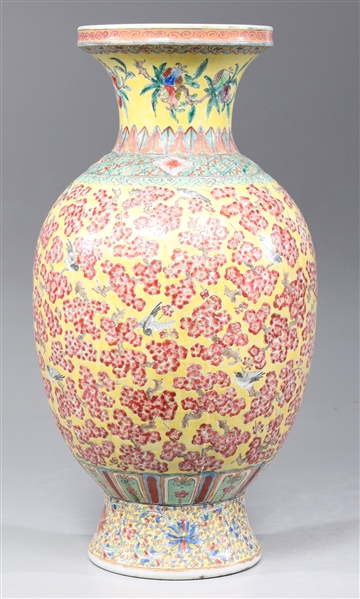Vintage Chinese porcelain famille