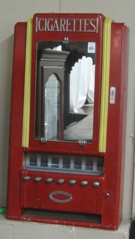 VINTAGE CIGARETTE VENDING MACHINE