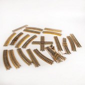 VINTAGE COLLECTIBLE SET OF MAR