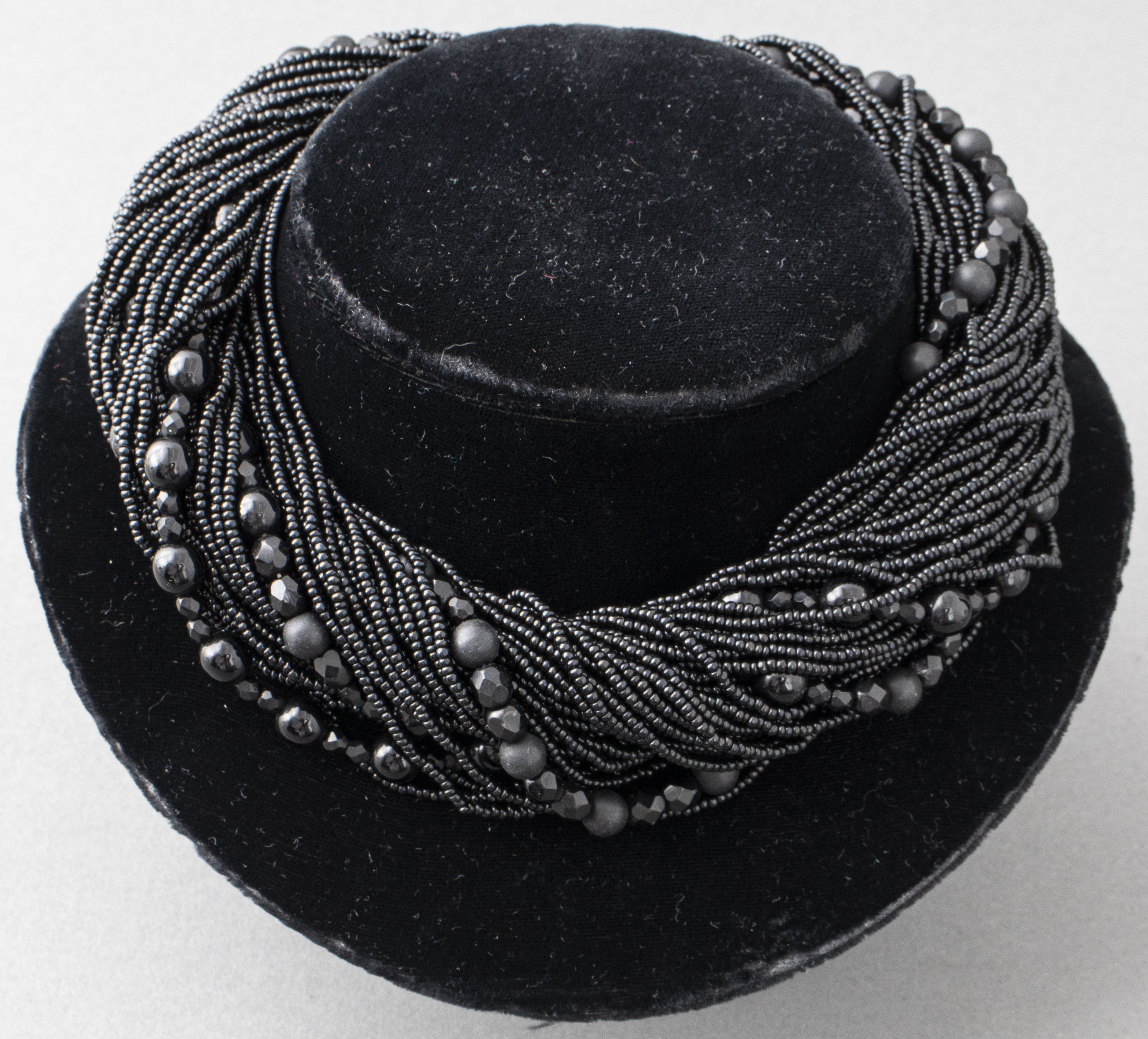 VINTAGE COSTUME BLACK BEADED