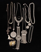 VINTAGE COSTUME JEWELRY DIAMAN