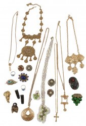 VINTAGE COSTUME JEWELRY GROUP