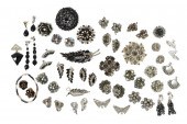 VINTAGE COSTUME JEWELRY GROUP