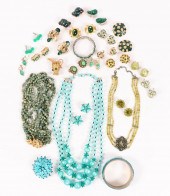 VINTAGE COSTUME JEWELRY GROUP