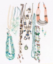 VINTAGE COSTUME JEWELRY GROUP
