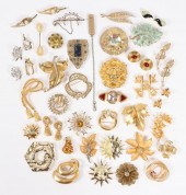 VINTAGE COSTUME JEWELRY GROUP