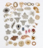 VINTAGE COSTUME JEWELRY GROUP