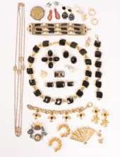 VINTAGE COSTUME JEWELRY GROUP