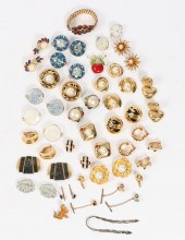VINTAGE COSTUME JEWELRY GROUP