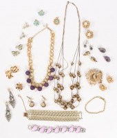 VINTAGE COSTUME JEWELRY GROUP