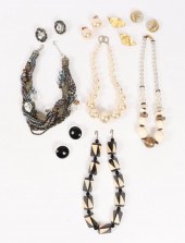 VINTAGE COSTUME JEWELRY GROUP