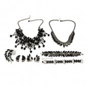 VINTAGE COSTUME JEWELRY ITEMS