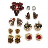 VINTAGE COSTUME JEWELRY ITEMS