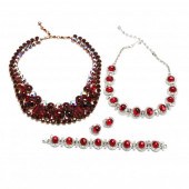 VINTAGE COSTUME JEWELRY ITEMS