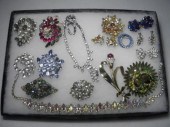 Vintage costume jewelry lot co