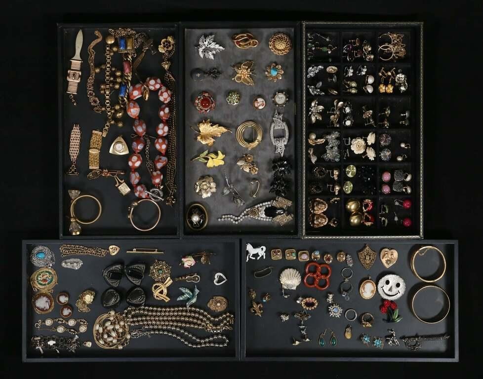 VINTAGE COSTUME JEWELRYMimi Di N,