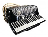 VINTAGE CROWN PIANO ACCORDION