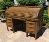 VINTAGE CUTLER OAK ROLL TOP DE
