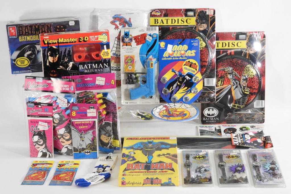 VINTAGE DC MARVEL COMICS NOVELTY