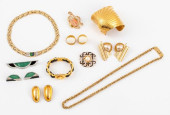 VINTAGE DESIGNER COSTUME JEWEL