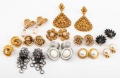 VINTAGE DESIGNER COSTUME JEWEL
