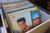 VINTAGE ELVIS PRESLEY RECORD A