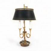VINTAGE END TABLE THREE CANDLE